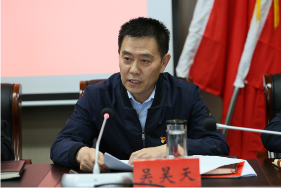 市紀(jì)委監(jiān)委派駐集團紀(jì)委監(jiān)察組組長吳昊天.png